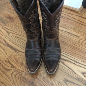 Ariat women’s size 9 boots